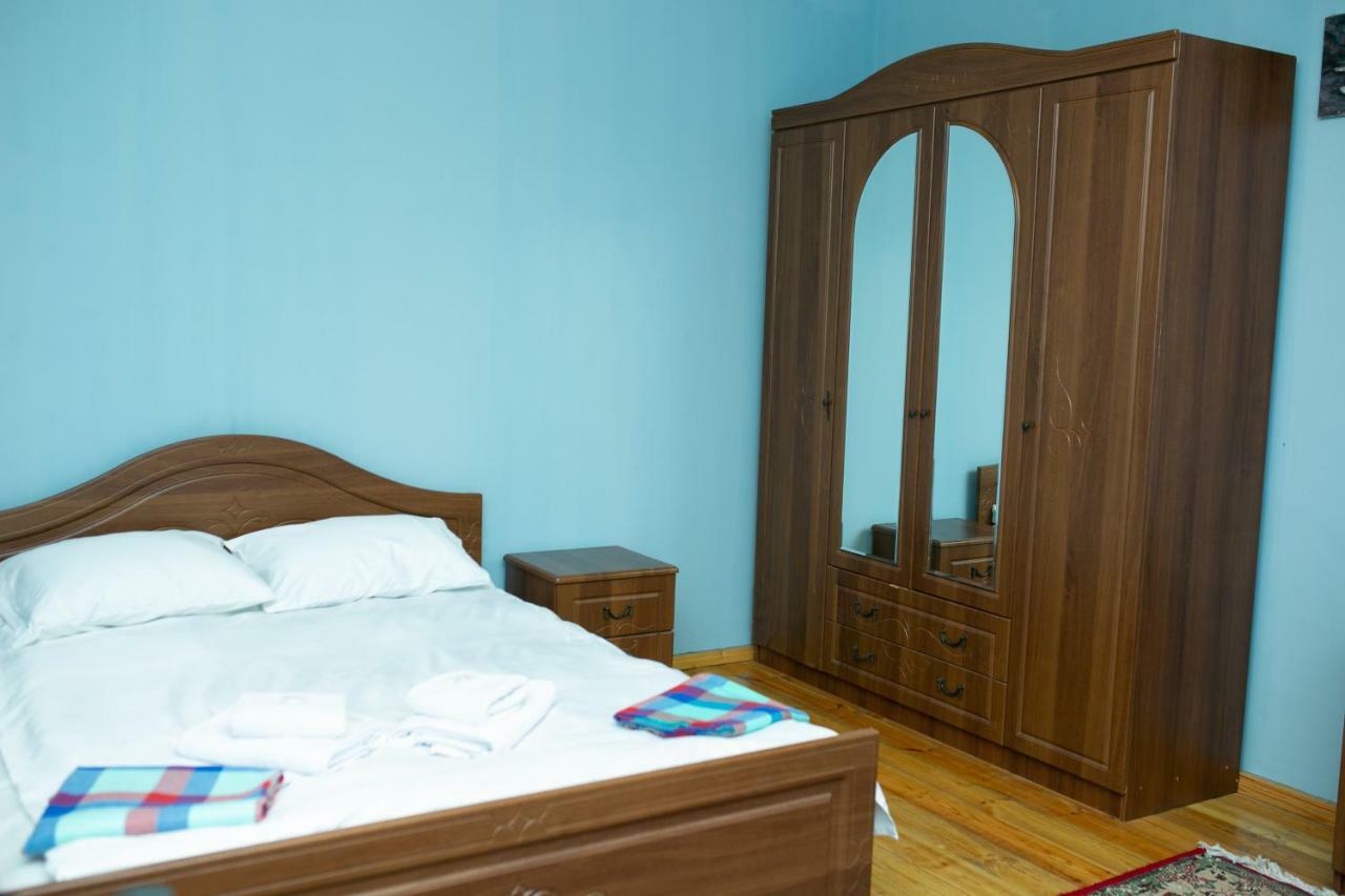 Khurma Hostel Gəncə Exteriör bild