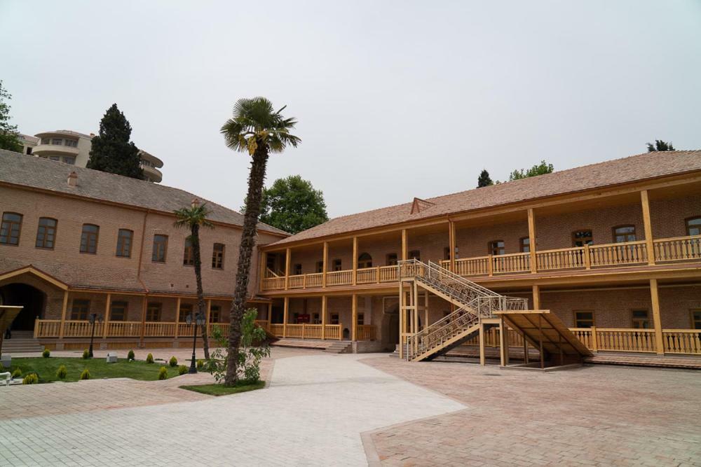 Khurma Hostel Gəncə Exteriör bild